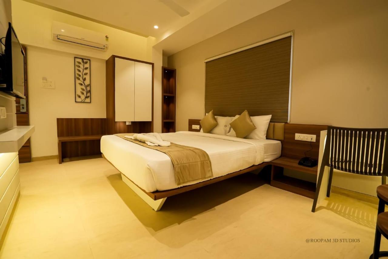 Hotel Veesons Executive Solapur Exterior photo
