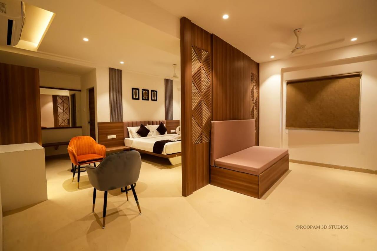 Hotel Veesons Executive Solapur Exterior photo