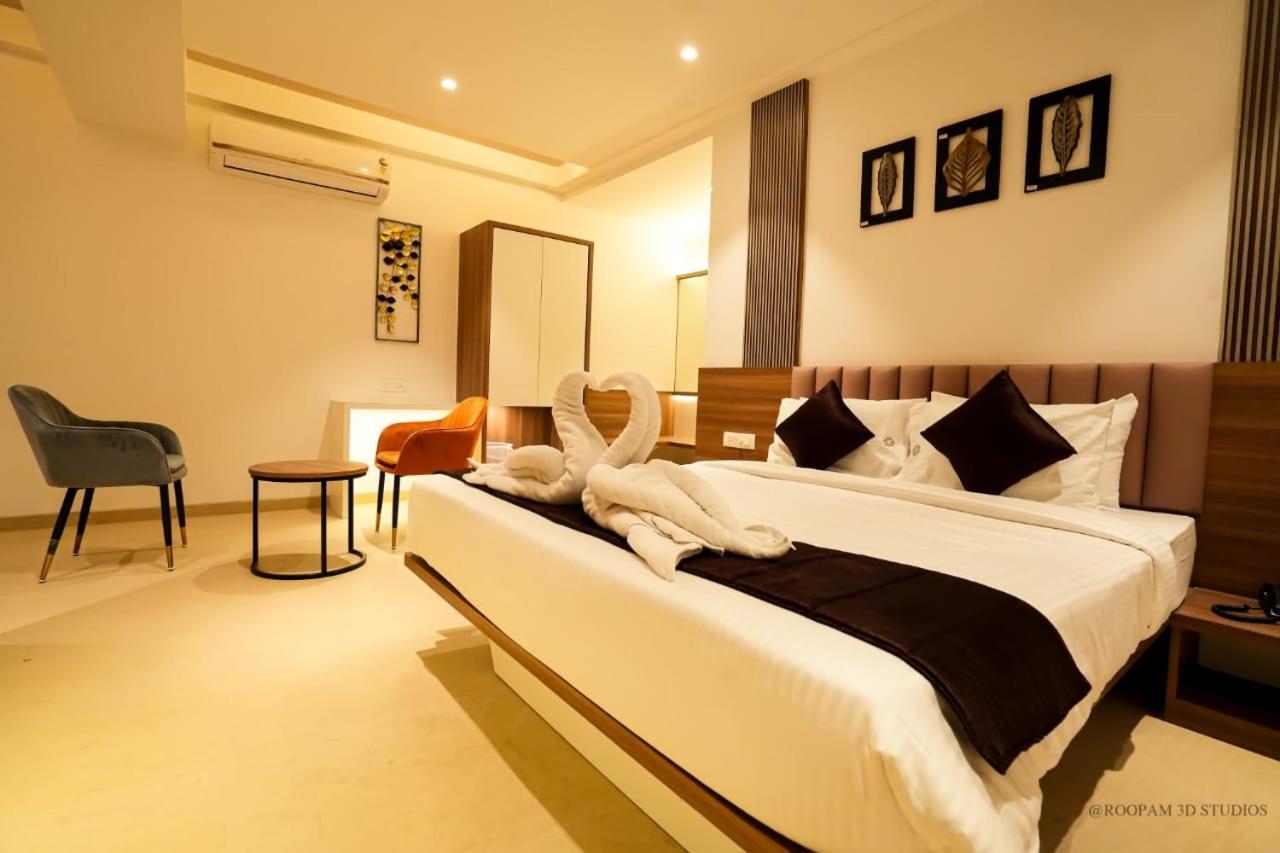 Hotel Veesons Executive Solapur Exterior photo