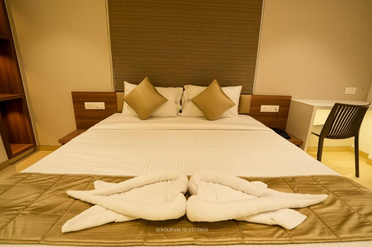 Hotel Veesons Executive Solapur Exterior photo